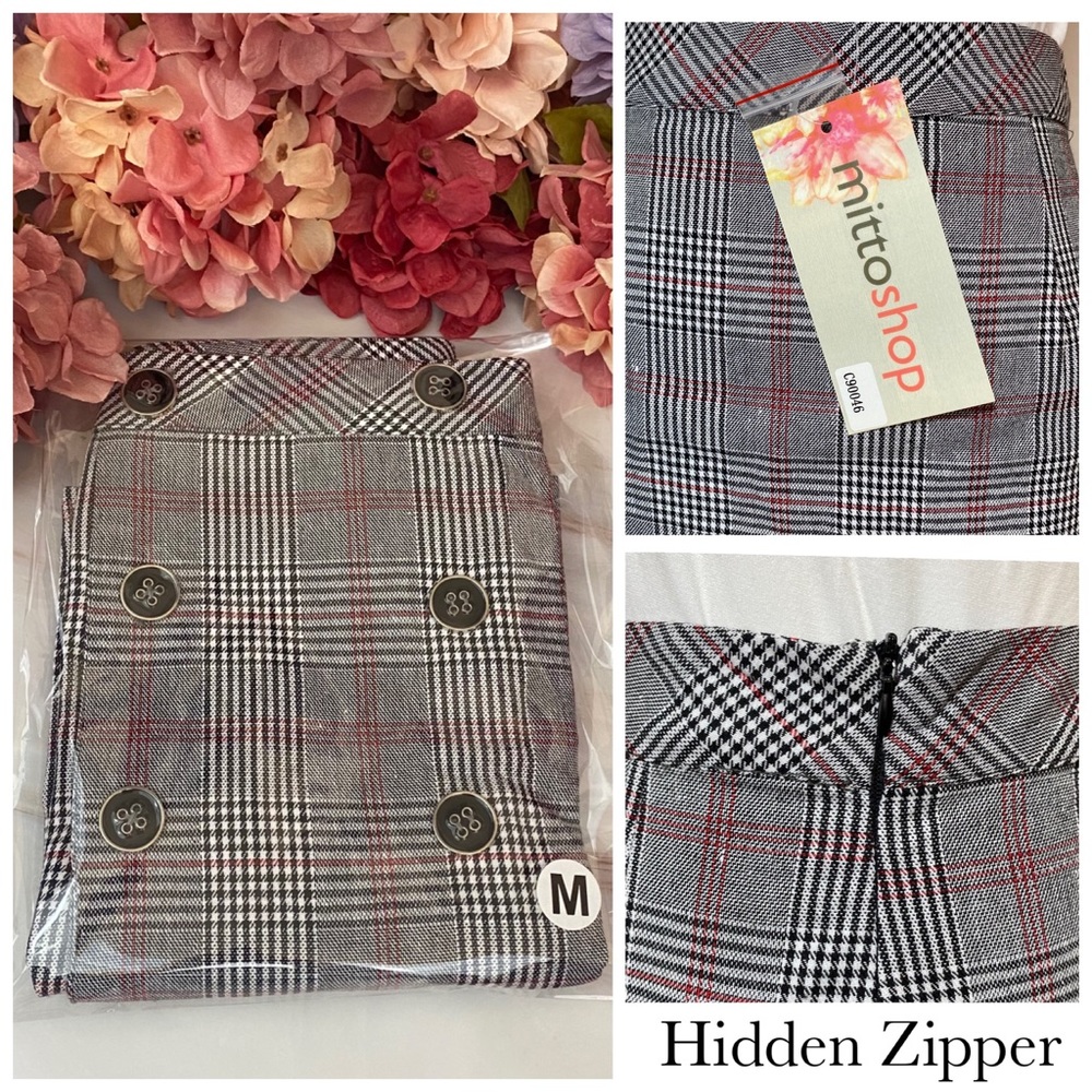 Chic Plaid Mini Bodycon Pencil Skirt with Buttons - Picture 15 of 16